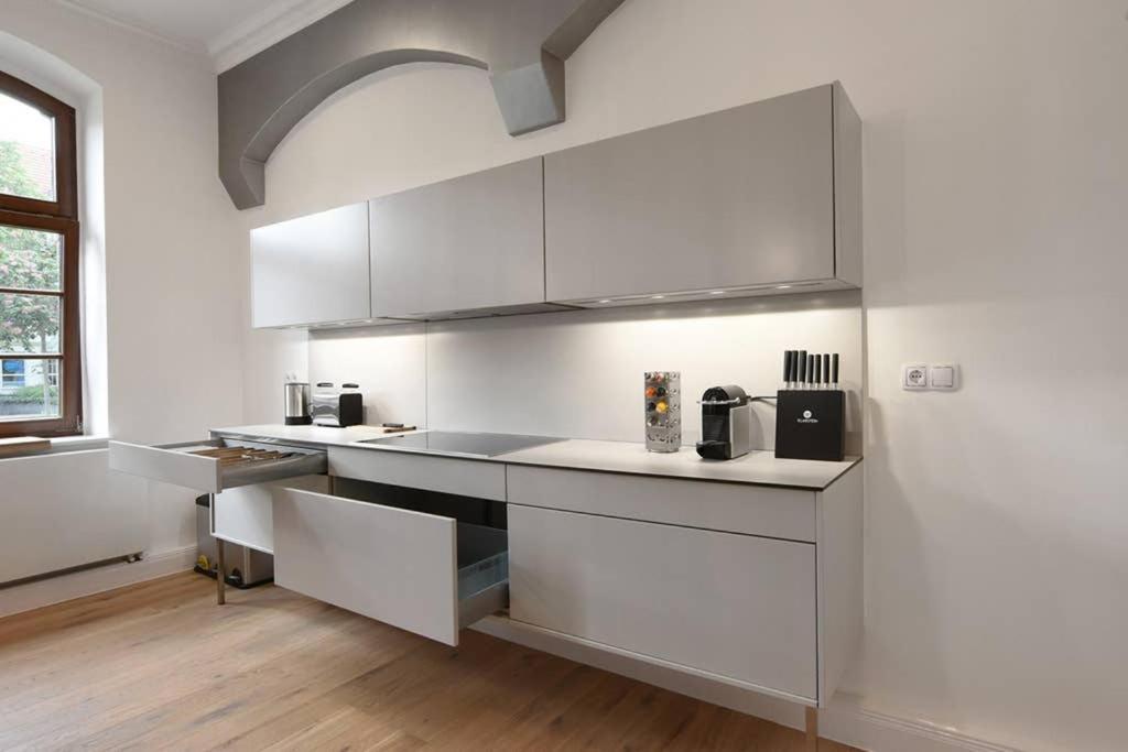 6,5 Luxury Room Apartment - Central Zwickau - 3 Bedrooms - 2 Bathrooms Екстер'єр фото
