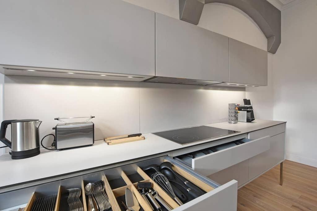 6,5 Luxury Room Apartment - Central Zwickau - 3 Bedrooms - 2 Bathrooms Екстер'єр фото