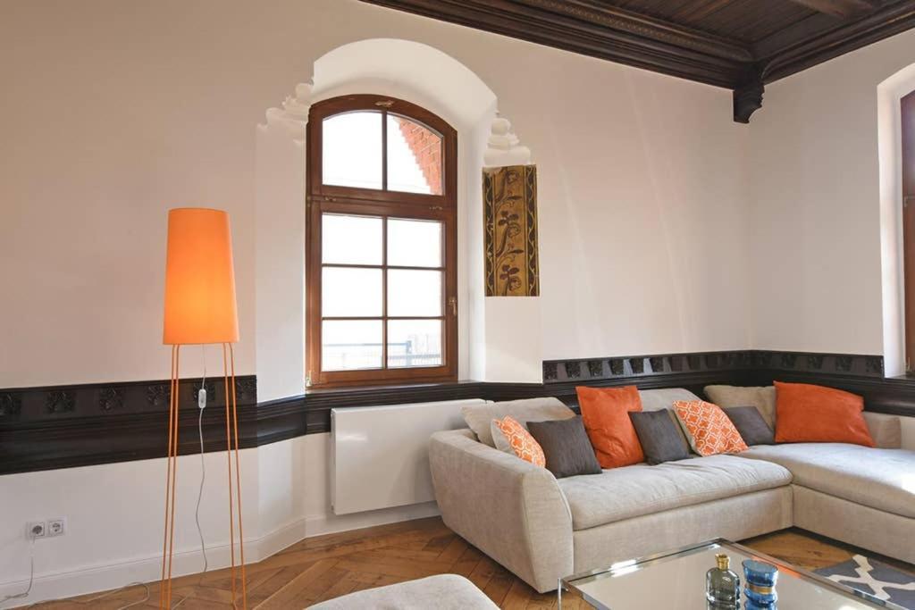 6,5 Luxury Room Apartment - Central Zwickau - 3 Bedrooms - 2 Bathrooms Екстер'єр фото