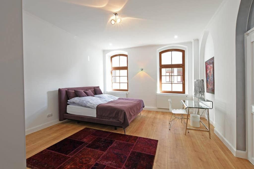 6,5 Luxury Room Apartment - Central Zwickau - 3 Bedrooms - 2 Bathrooms Екстер'єр фото