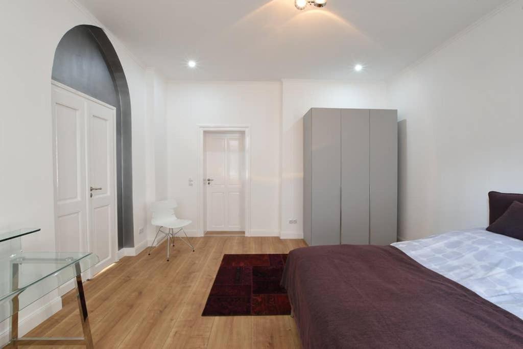 6,5 Luxury Room Apartment - Central Zwickau - 3 Bedrooms - 2 Bathrooms Екстер'єр фото